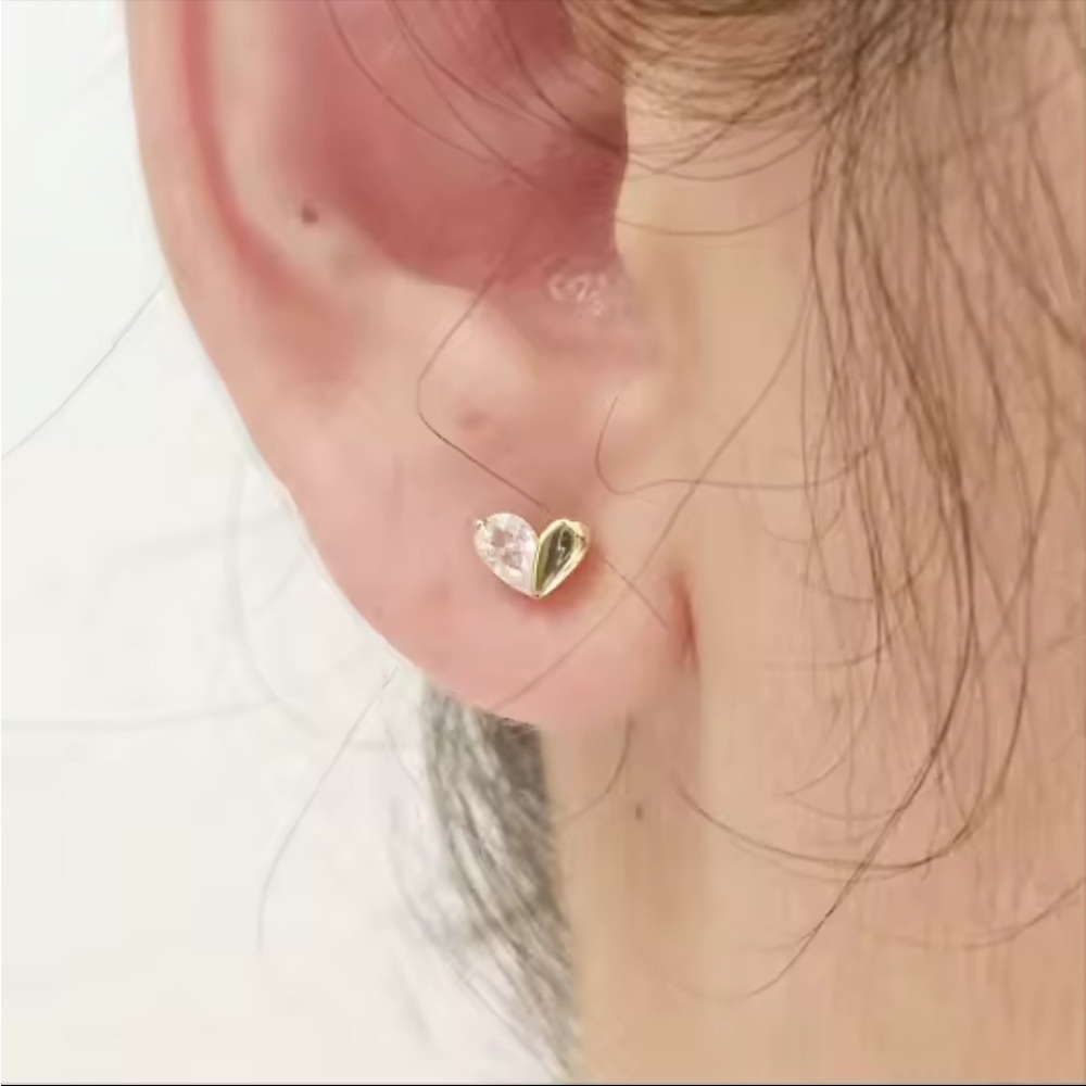 COPY - Real 925 Sterling Silver Zircon Heart Stud Earrings - Picture 3 of 4